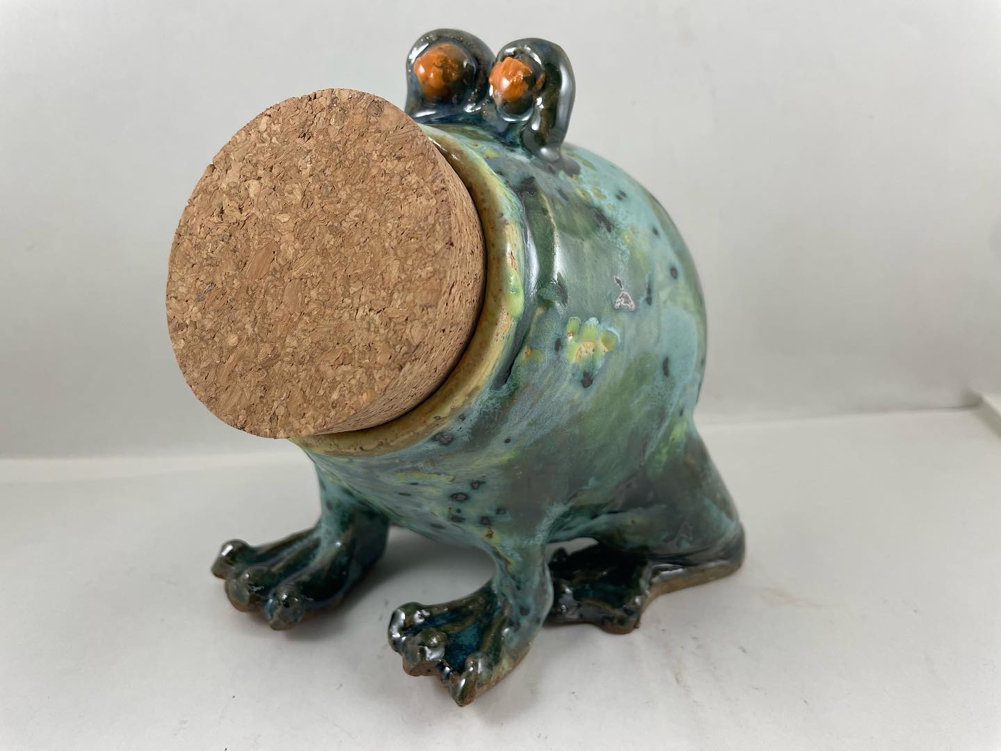 Handmade frog pottery